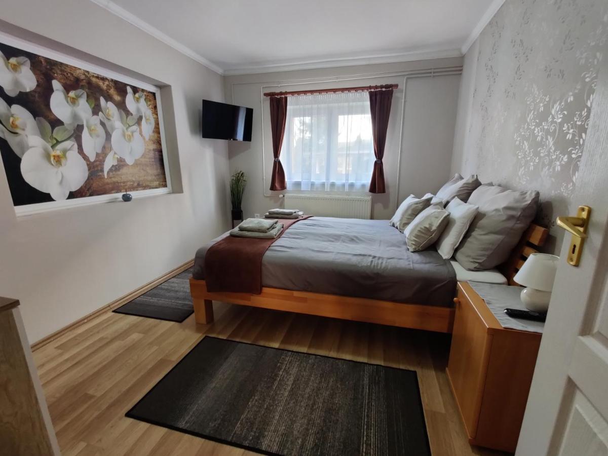 Katalin Apartmanhaz Miskolc Exterior foto