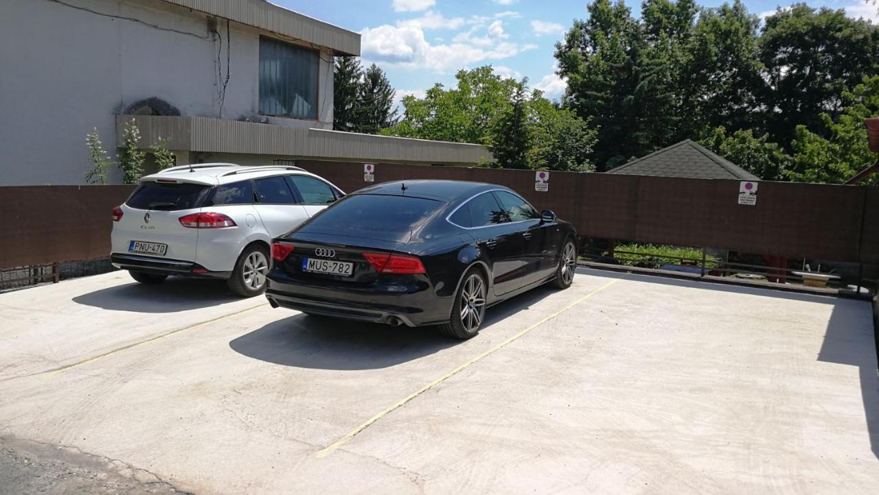 Katalin Apartmanhaz Miskolc Exterior foto